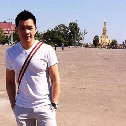 稳稳的男人的第一张照片--认干亲服务网