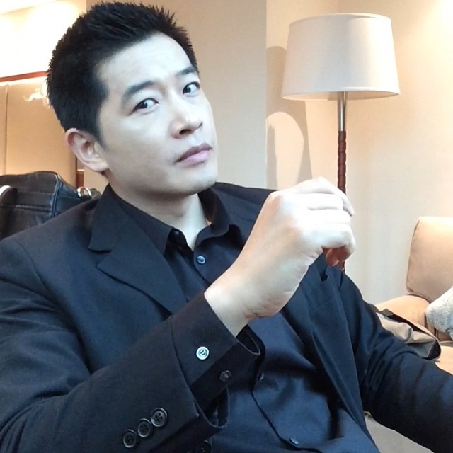 稳稳的男人的第三张照片--认干亲服务网