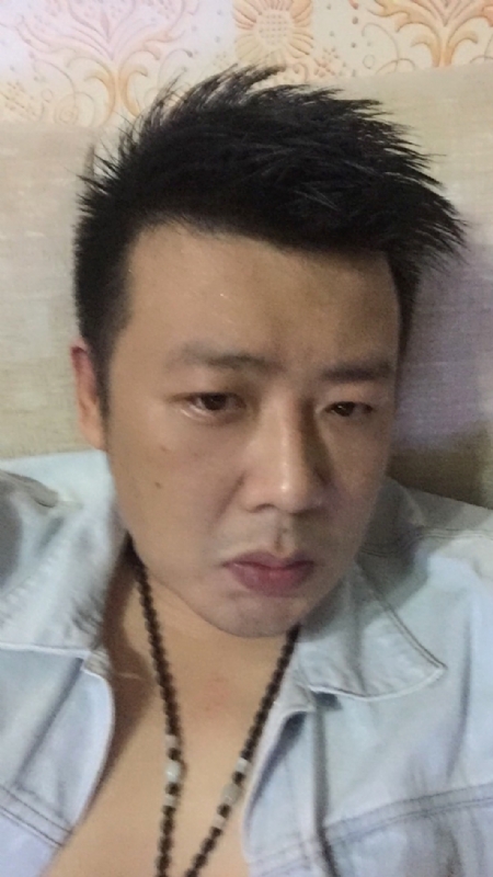 沐浴阳光的第一张照片--认干亲服务网