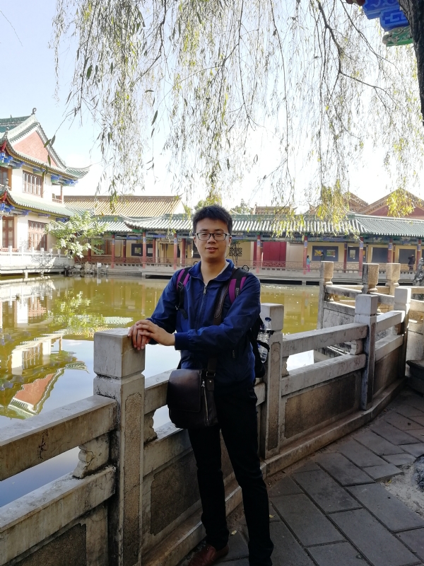 Lee的第一张照片--认干亲服务网