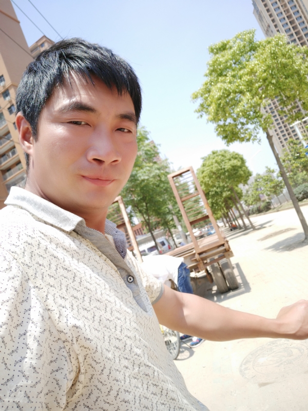 勇哥的第一张照片--认干亲服务网