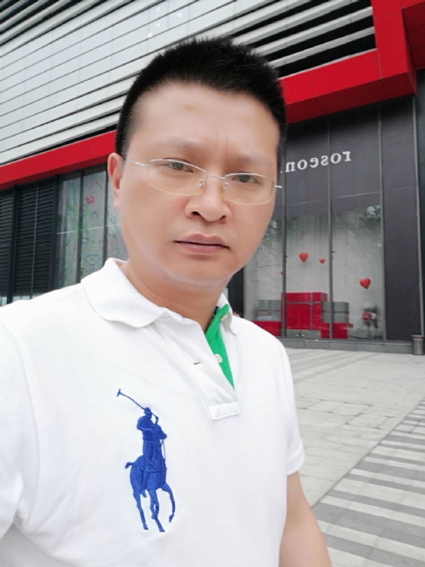 硬汉的第一张照片--认干亲服务网