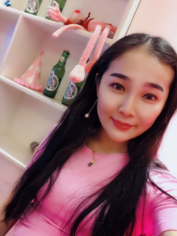 李雨菲的第一张照片--认干亲服务网