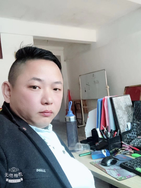 永不言弃的第一张照片--认干亲服务网