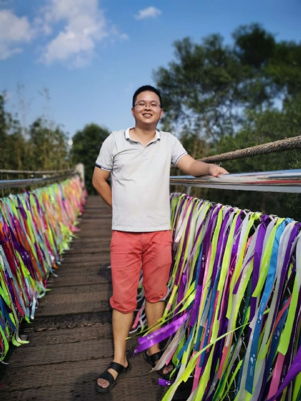 大象的第一张照片--认干亲服务网