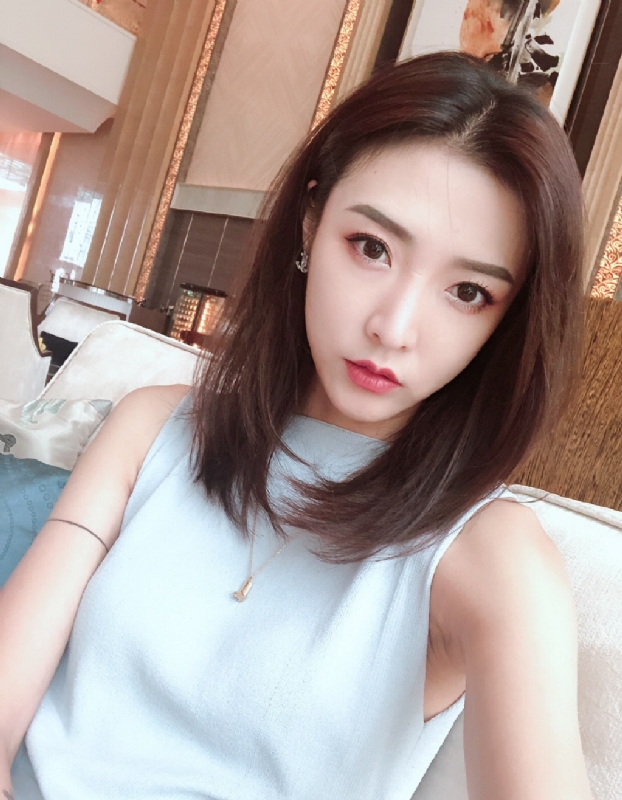 嘉嘉的第一张照片--认干亲服务网