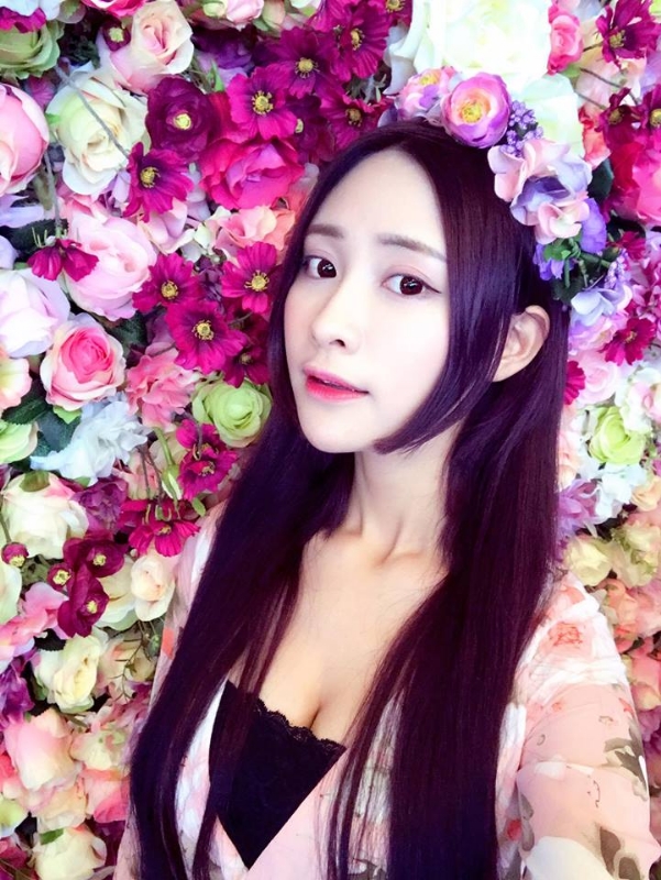 韓琳雪的第一张照片--认干亲服务网