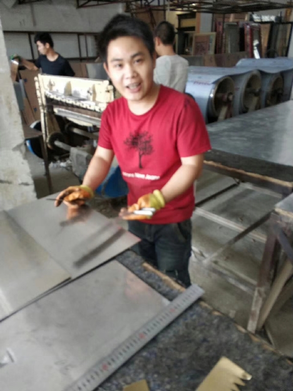 蜗居的第一张照片--认干亲服务网