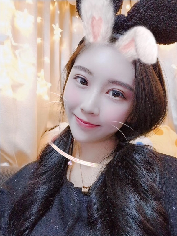 孙雪的第四张照片--认干亲服务网