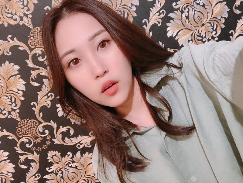 張婕兒的第一张照片--认干亲服务网