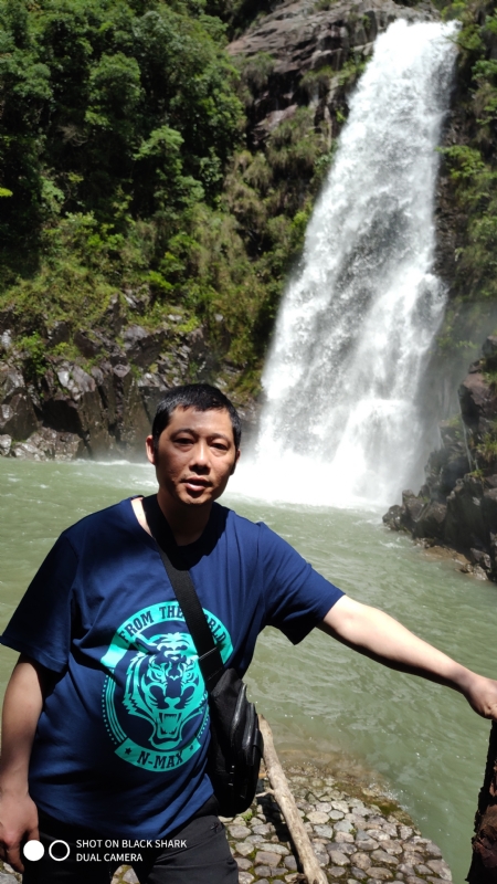 石头的第一张照片--认干亲服务网