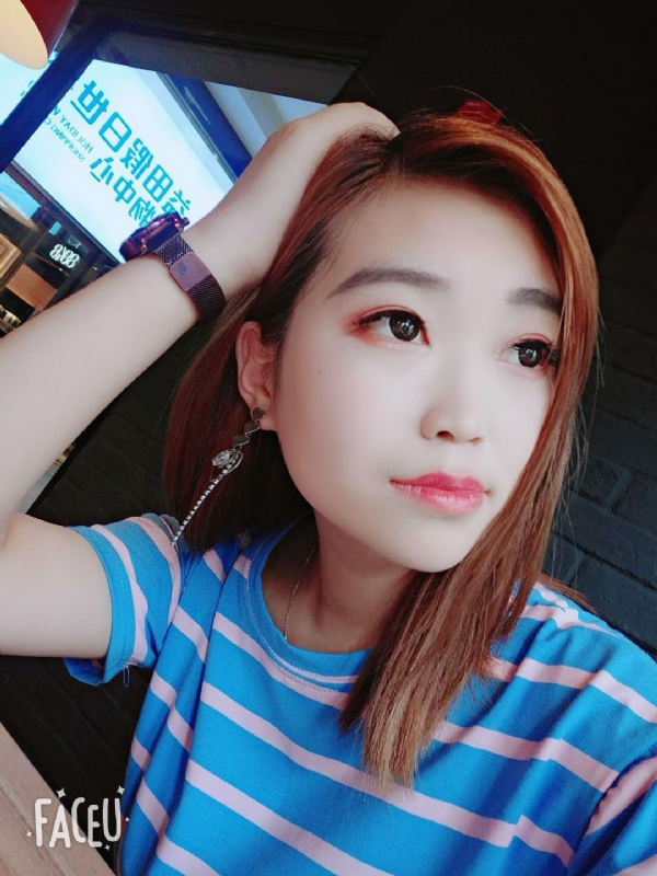 小脚的鹿的第一张照片--认干亲服务网