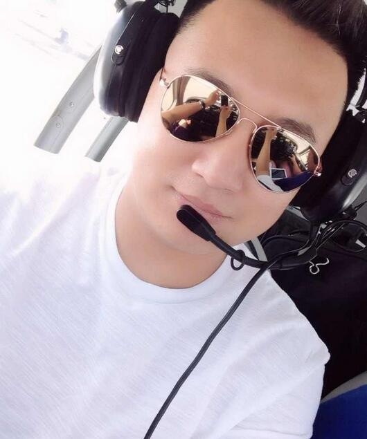 张宏发的第一张照片--认干亲服务网