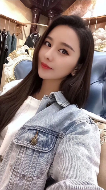 李珊珊的第一张照片--认干亲服务网