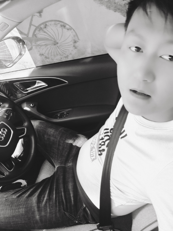 意中人的第一张照片--认干亲服务网