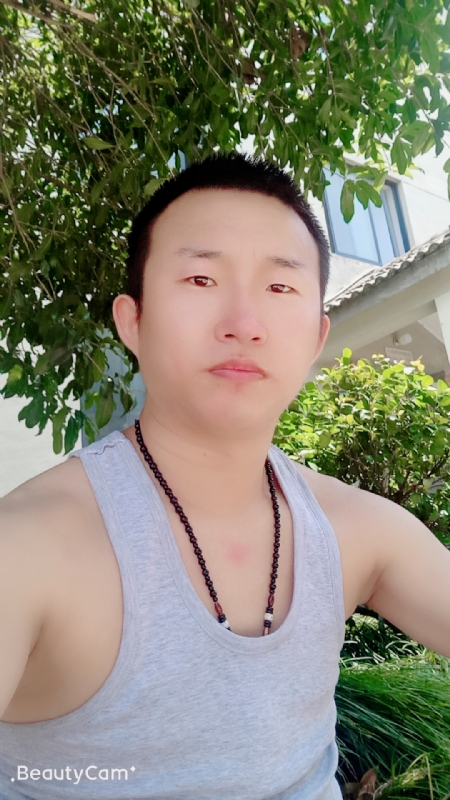 系咯在的第一张照片--认干亲服务网