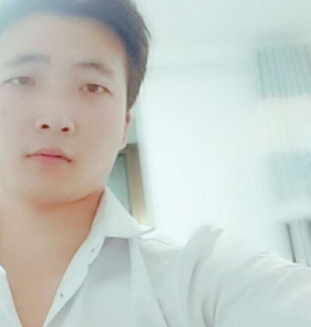 华英雄的第一张照片--认干亲服务网