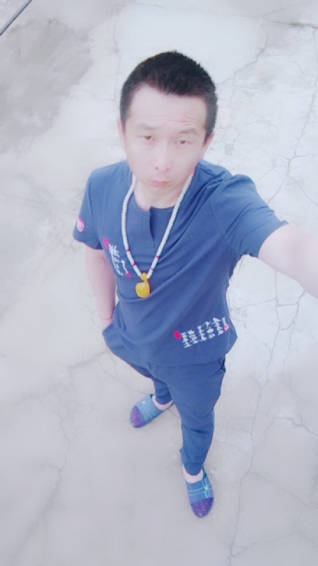 一叶之秋的第一张照片--认干亲服务网