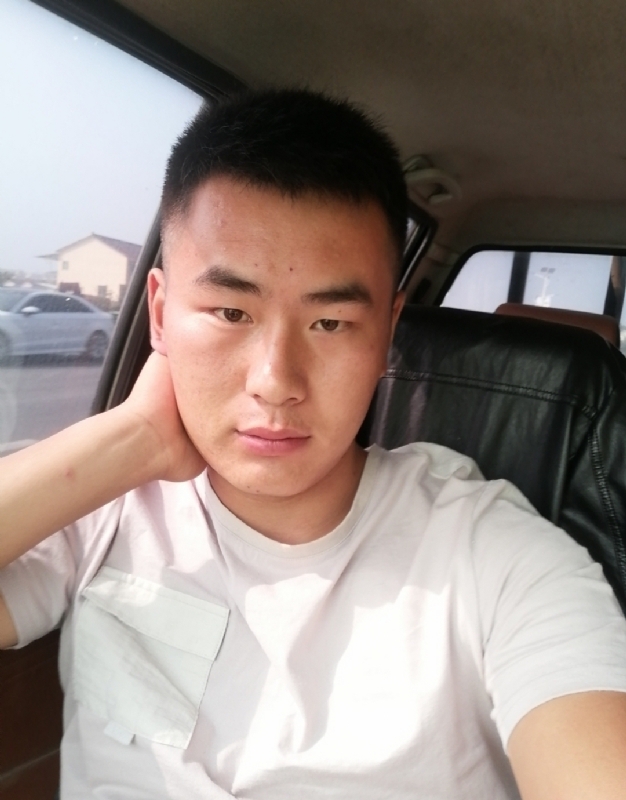 马宏亮的第二张照片--认干亲服务网