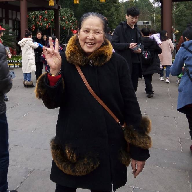 刘刘的第一张照片--认干亲服务网