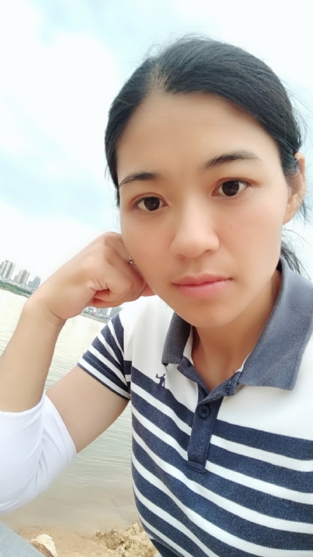 梅子的第一张照片--认干亲服务网