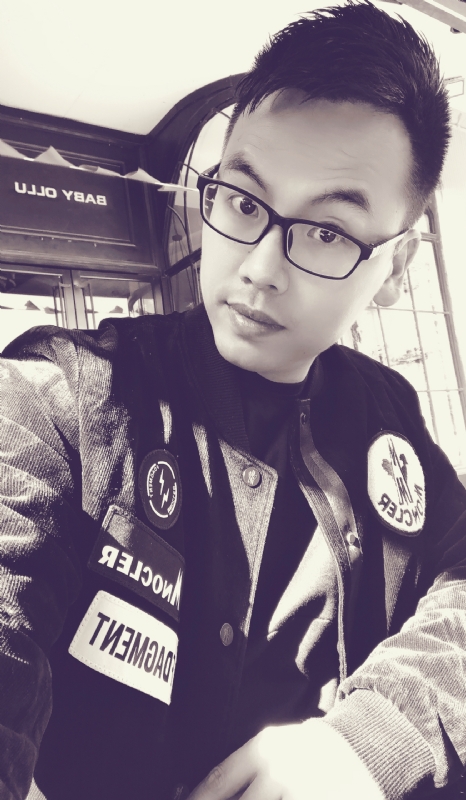 十七楼的猫的第一张照片--认干亲服务网