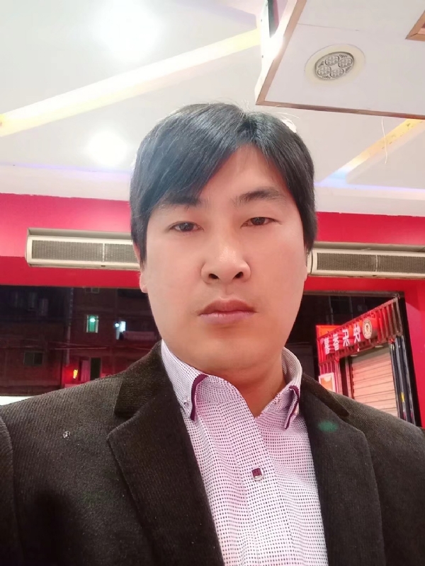 奔跑的第二张照片--认干亲服务网