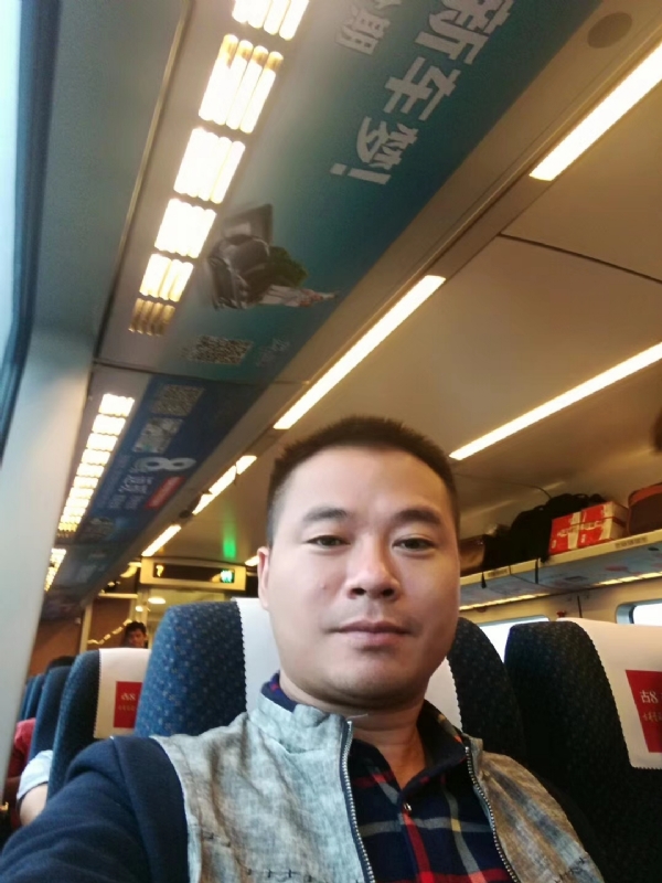 等爱的人的第一张照片--认干亲服务网