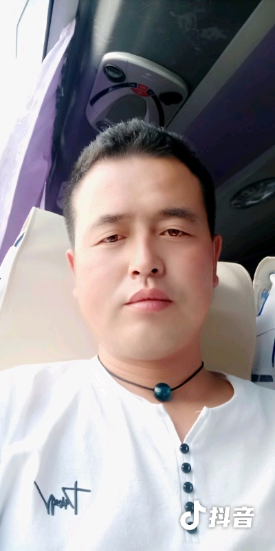 瞬间被爱上的第一张照片--认干亲服务网