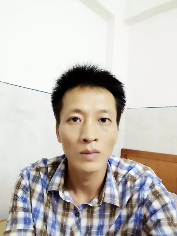 流年未亡的第一张照片--认干亲服务网