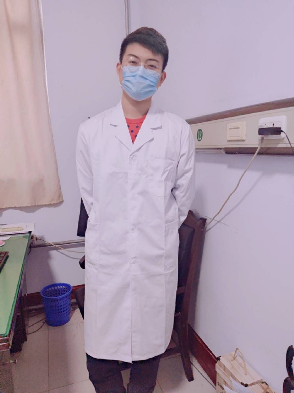 Leslie的第一张照片--认干亲服务网