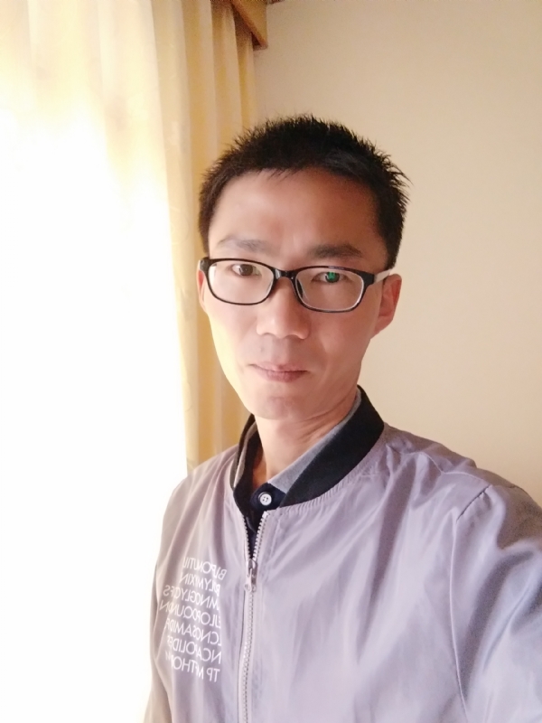 平凡的风的第二张照片--认干亲服务网