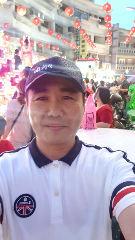 小陳的第一张照片--认干亲服务网