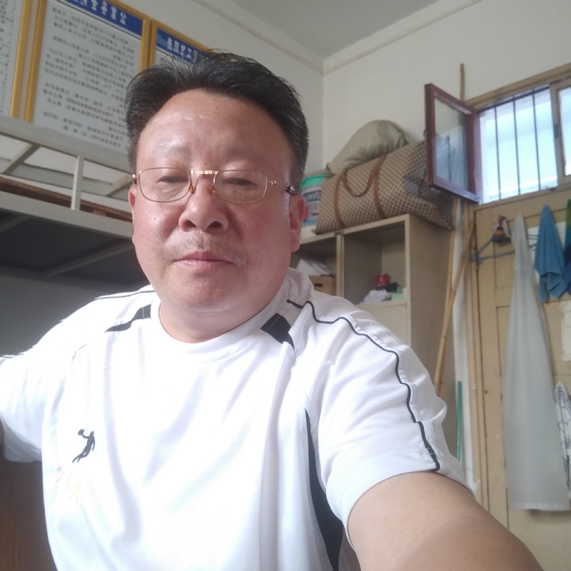 咣次次的第一张照片--认干亲服务网