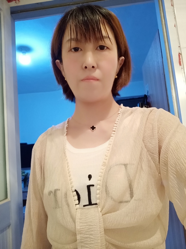 芬儿的第一张照片--认干亲服务网