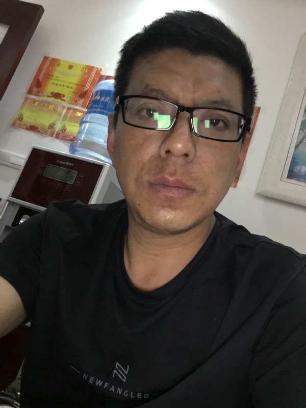 牵手的第三张照片--认干亲服务网