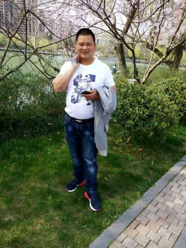 纯爷们的第一张照片--认干亲服务网