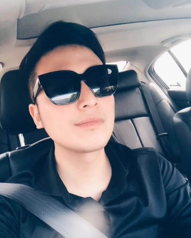 沉稳的第一张照片--认干亲服务网