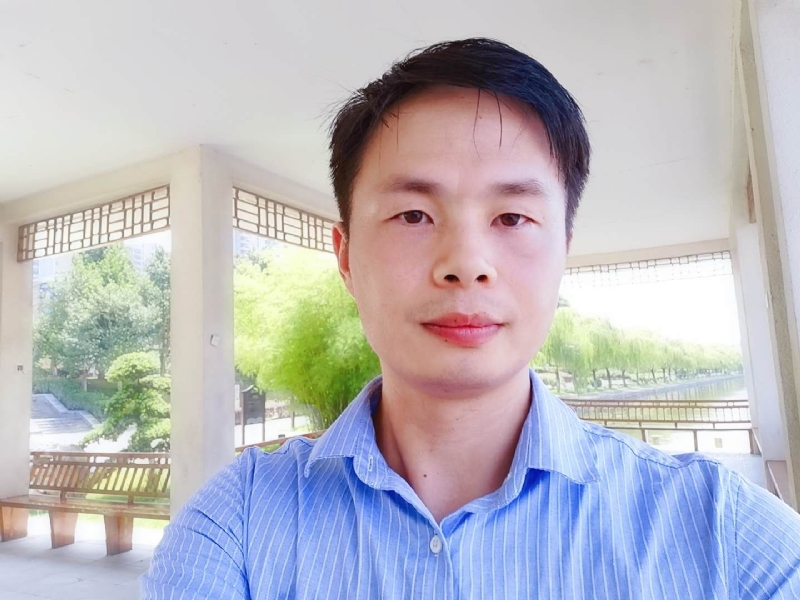 小艾同学的第一张照片--认干亲服务网