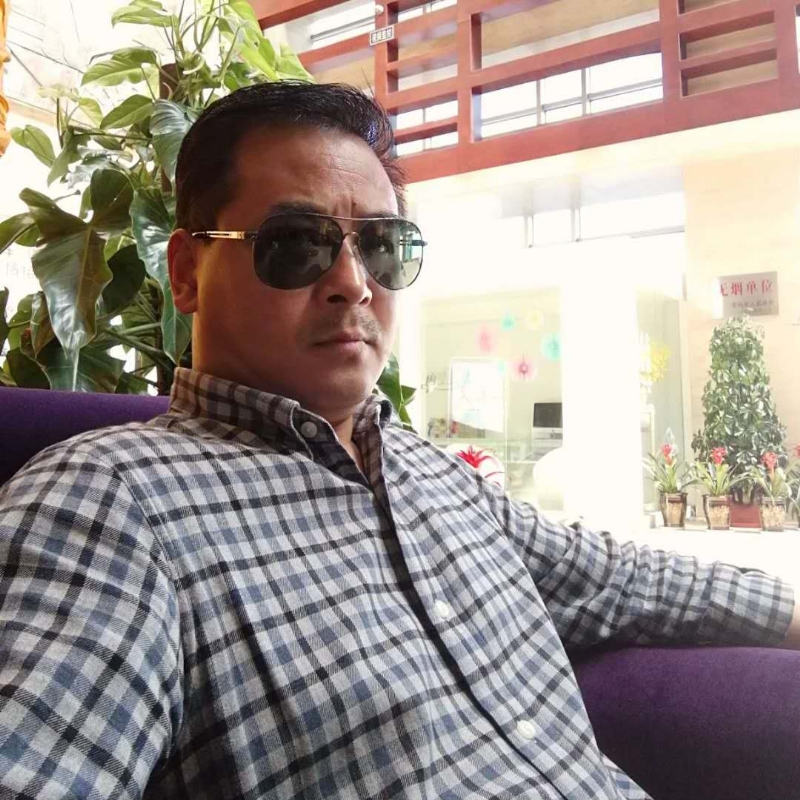 雪豹的第一张照片--认干亲服务网