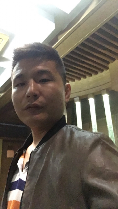 古月的第三张照片--认干亲服务网