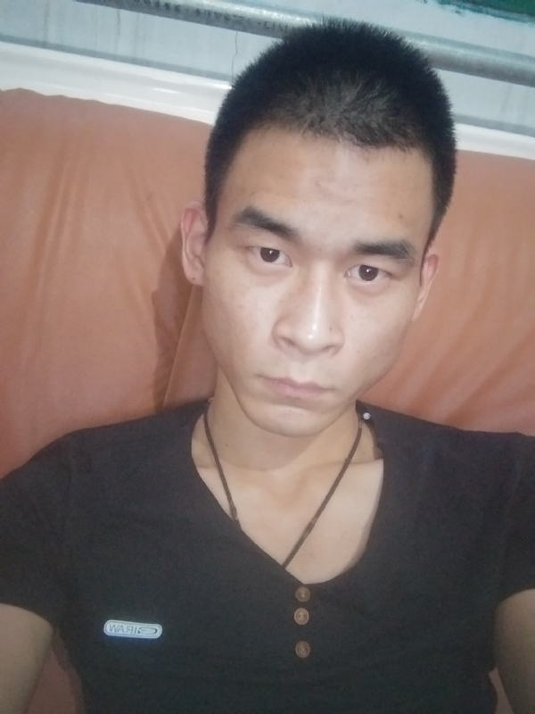 单身狗一枚的第二张照片--认干亲服务网