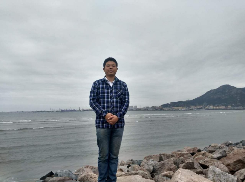 在奋斗的第二张照片--认干亲服务网