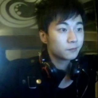 深夜人的第一张照片--认干亲服务网