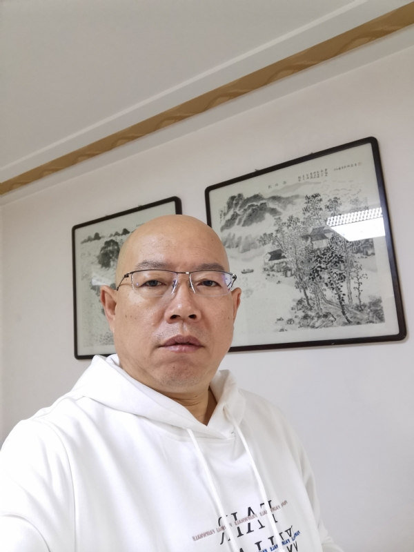 光头博士的第一张照片--认干亲服务网