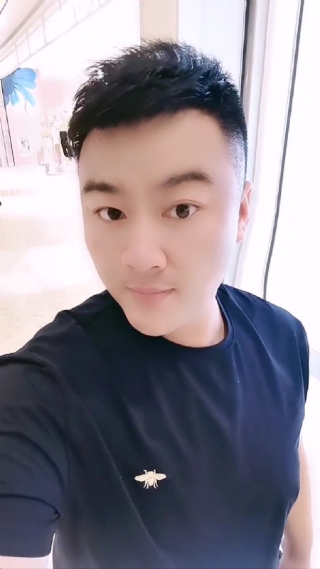 微风徐徐的第一张照片--认干亲服务网