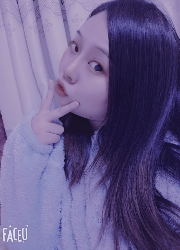 艾薇儿的第二张照片--认干亲服务网