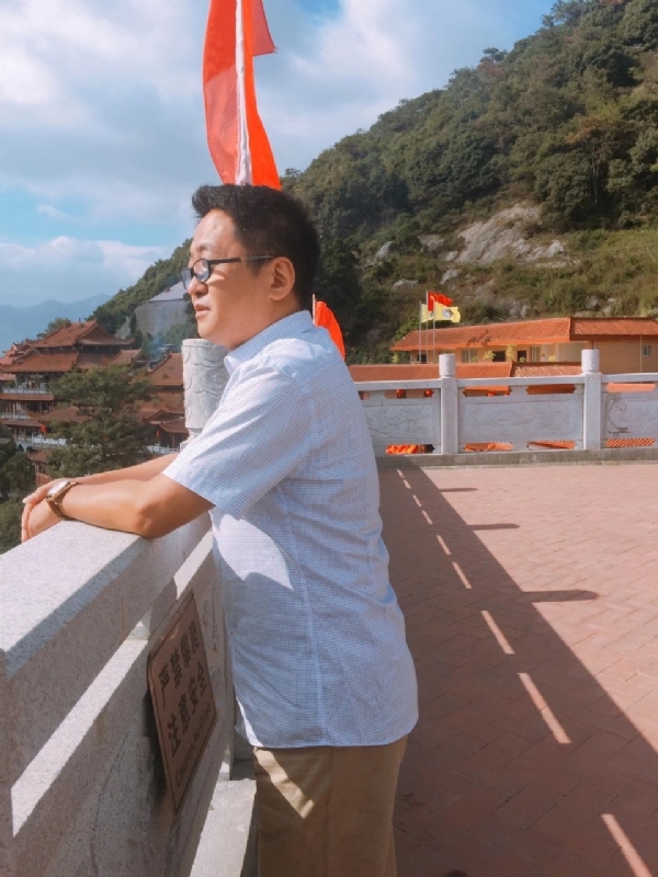 安斌的第二张照片--认干亲服务网