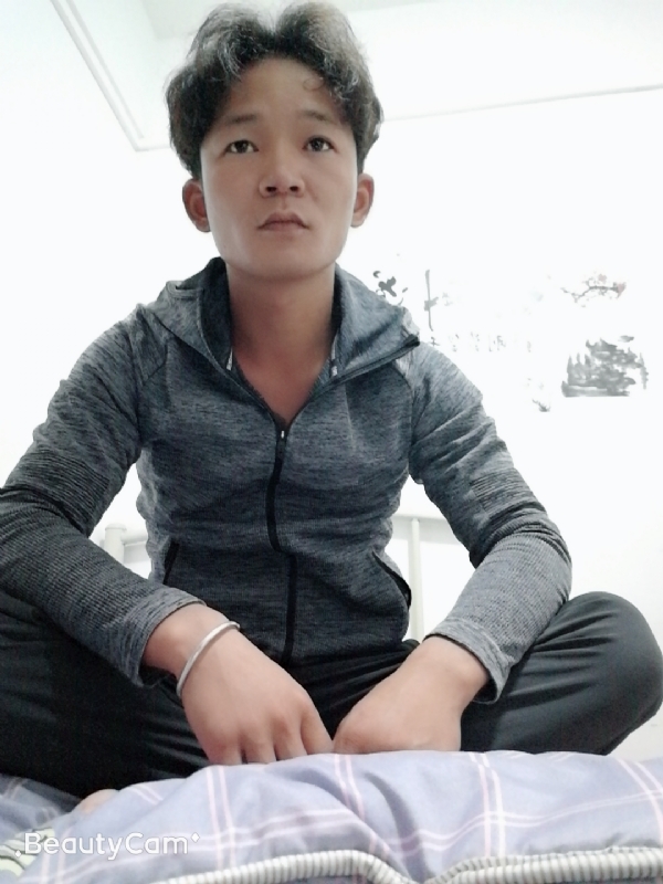 东浩学长的第一张照片--认干亲服务网