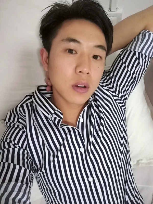 小雷的第二张照片--认干亲服务网